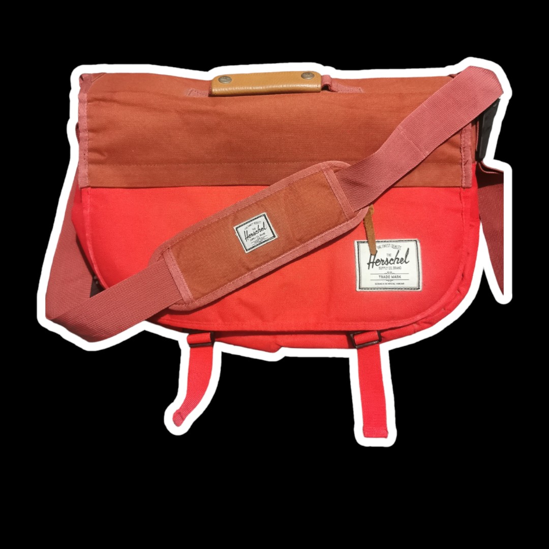 Herschel Messenger bag, Men's Fashion, Bags, Sling Bags on Carousell