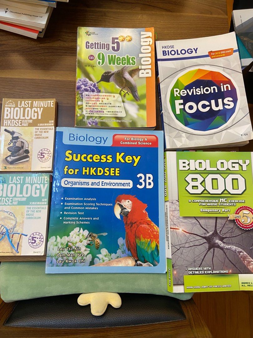 HKDSE Basic Principles In Biology Book1, 6, 興趣及遊戲, 書本 & 文具, 教科書 - Carousell