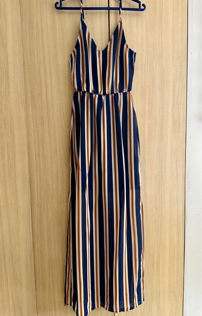 blue and white dress wedding EDA