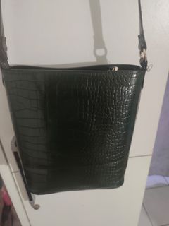 (Kategori: ) berada di . Dikirim oleh G.Preloved.H (ID iklan 1235464588, Gambar 1). Deskripsi: .