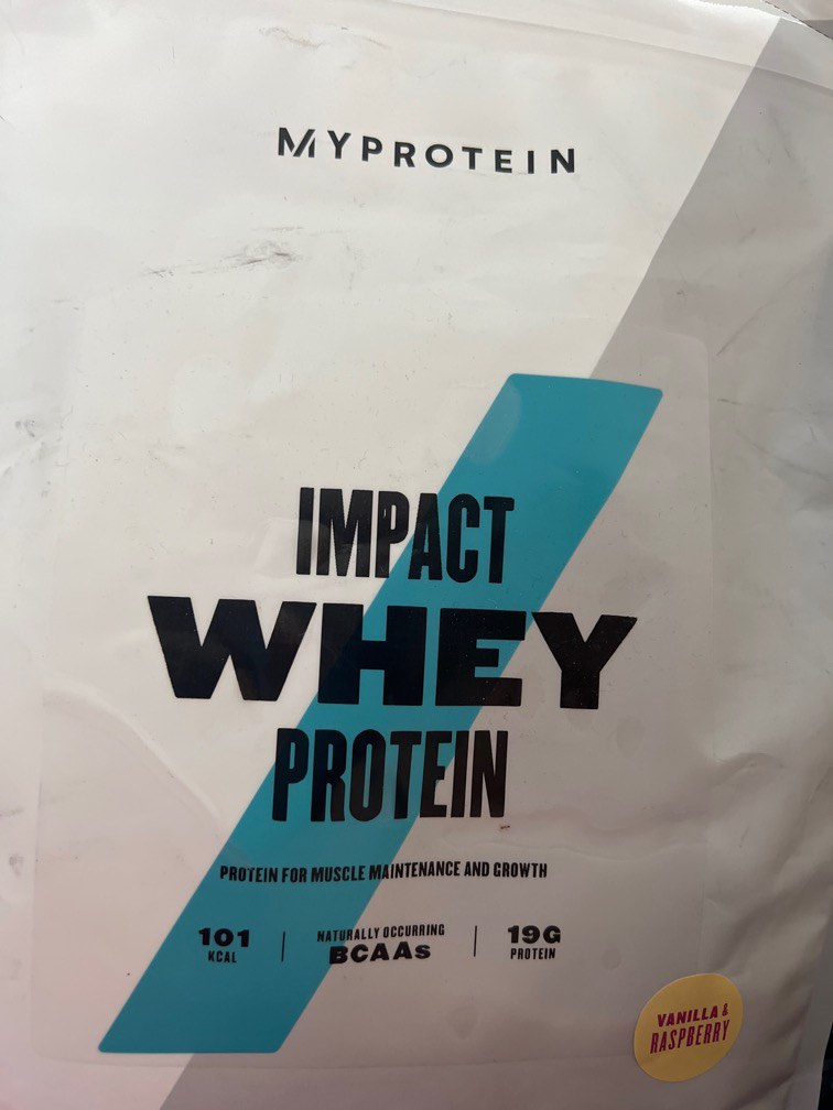 Impact Whey Protein 1 kg vanilla and raspberry, Health & Nutrition ...