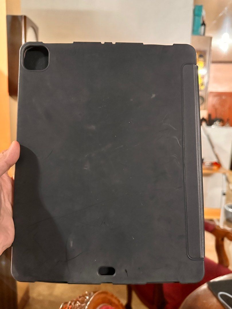 iPad Silicone Case (Category: Cases & Sleeves) located in Marikina City. Submitted by myjoybell (Listing ID 1235454537, Image 3). Description: Black silicone full cover case iPad Pro 12.9 With signs of usage at the back .