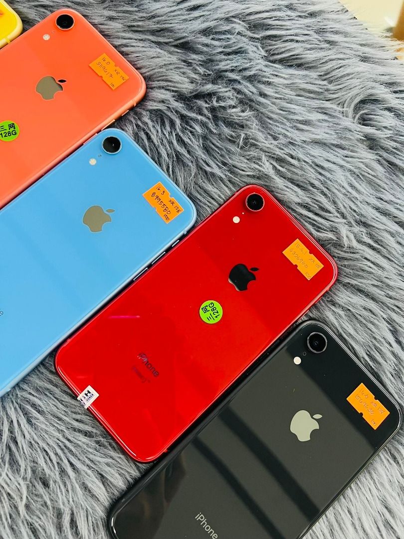iPhone XR Original Pre Owned (Category: iPhone X Series) located in Caloocan City. Submitted by mjmassortedfinds (Listing ID 1235368330, Image 2). Description: ✨ iPhone XR PRICE DROP 64gb 15,200 128gb 16,500 Original Pre Owned Factory Unlocked 100% beta Makinis All features working No issue Complete package Inclusions: Box Manual Sim ejector Charger Earphone.