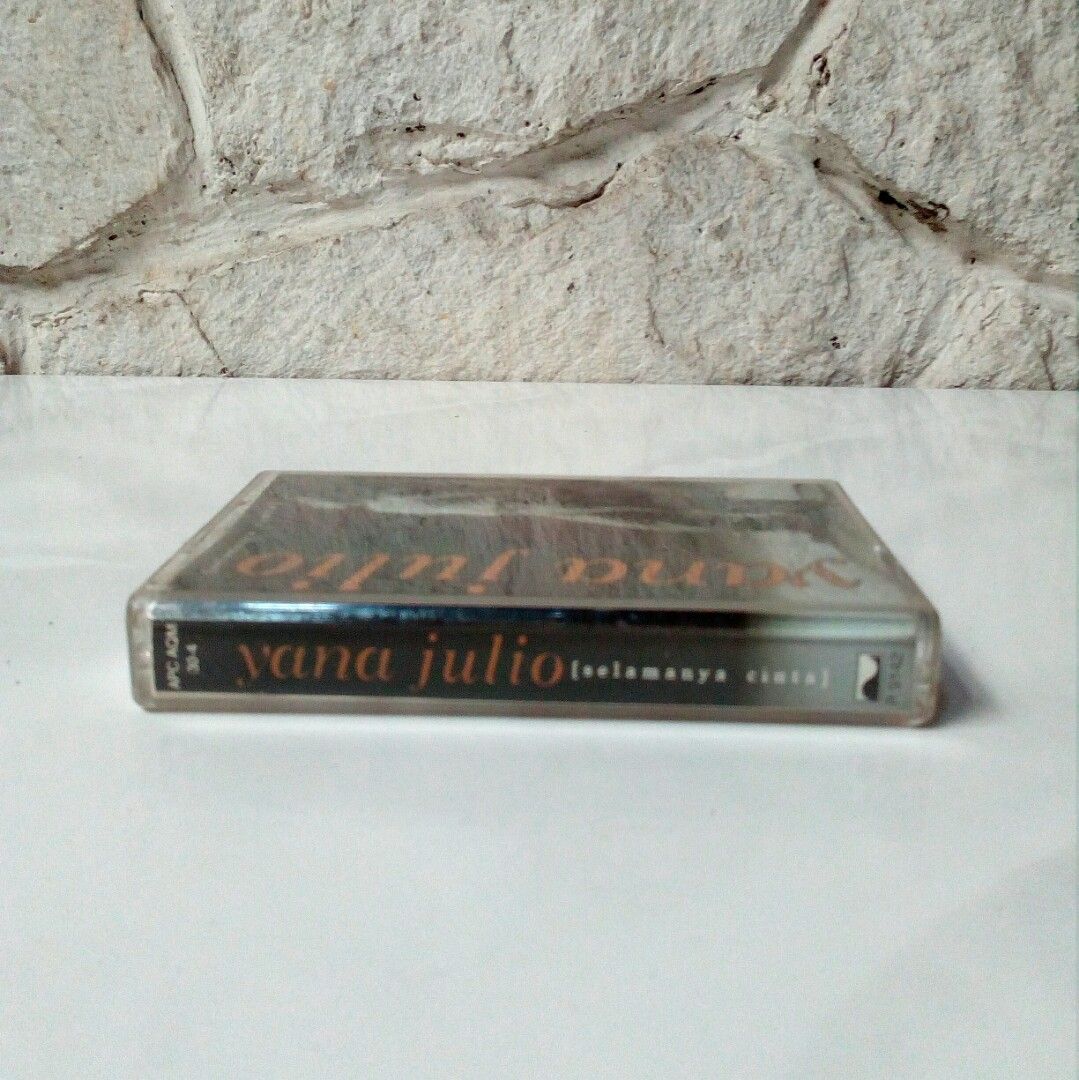 Kaset Yana Julio - Selamanya Cinta, Musik & Media, CD, DVD & Lainnya di