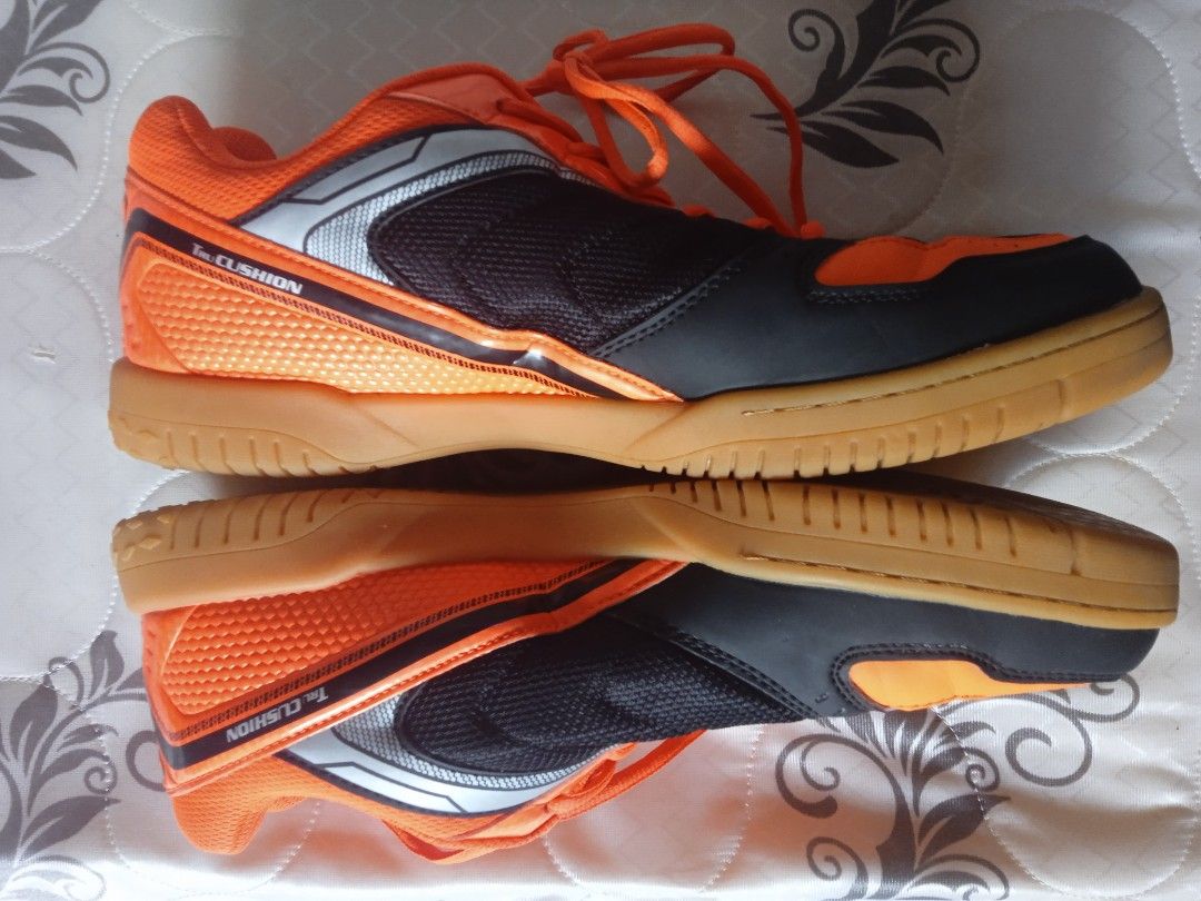 kasut badminton nike