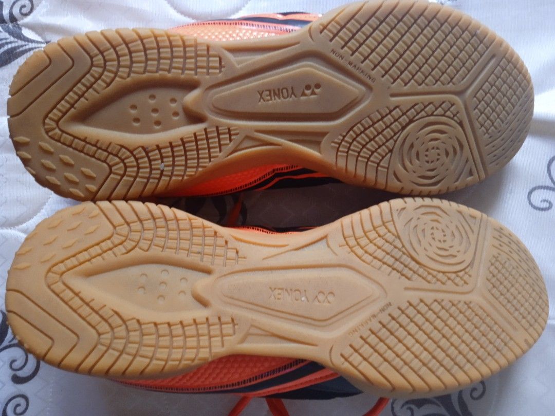 kasut badminton nike