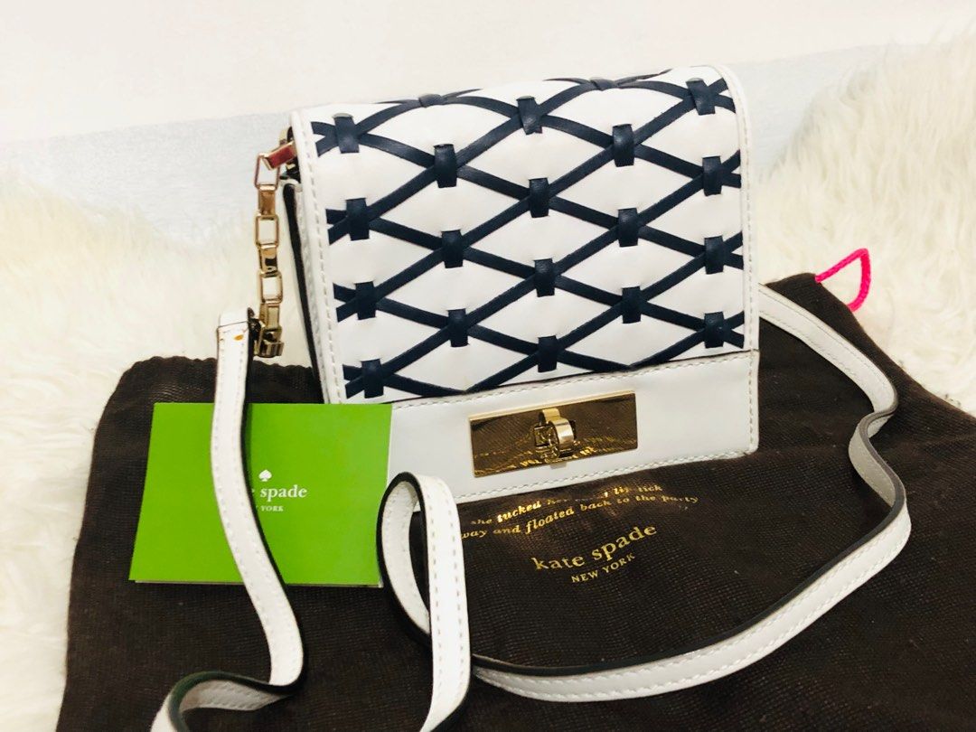 Kate Spade (Category: Luxury Bags & Wallets) located in Manila. Submitted by jimne (Listing ID 1235342577, Image 1). Description: For Sale Kate Spade ♠️ Prelove in pristine condition ❤️❤️❤️ Meet up Sm Manila Or Pick .