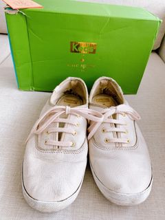 (Kategori: ) berada di . Dikirim oleh preloved.stuffe (ID iklan 1235374563, Gambar 1). Deskripsi: .