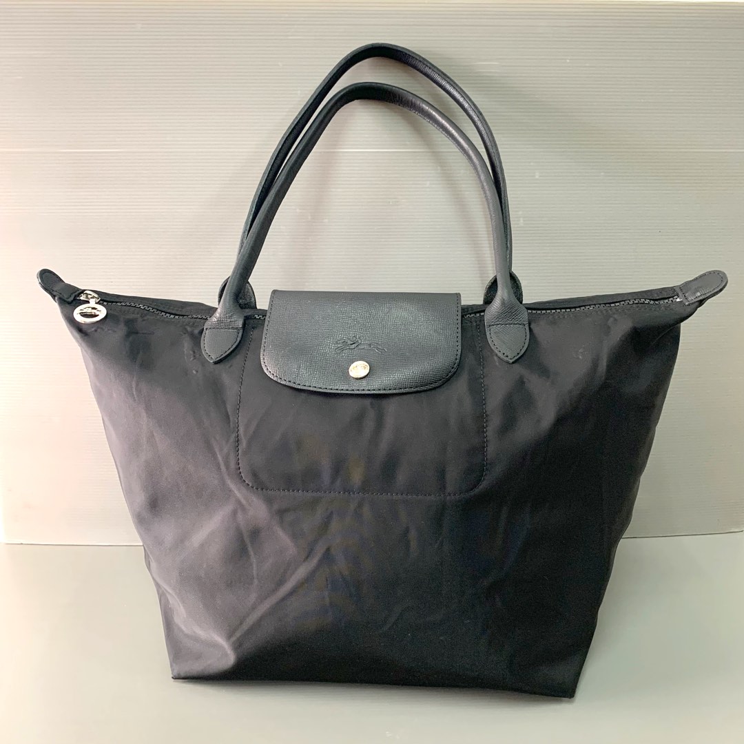 Authentic Longchamp Patchwork Puffer Tote Bag, Women's Fashion, Bags &  Wallets, Tote Bags on Carousell