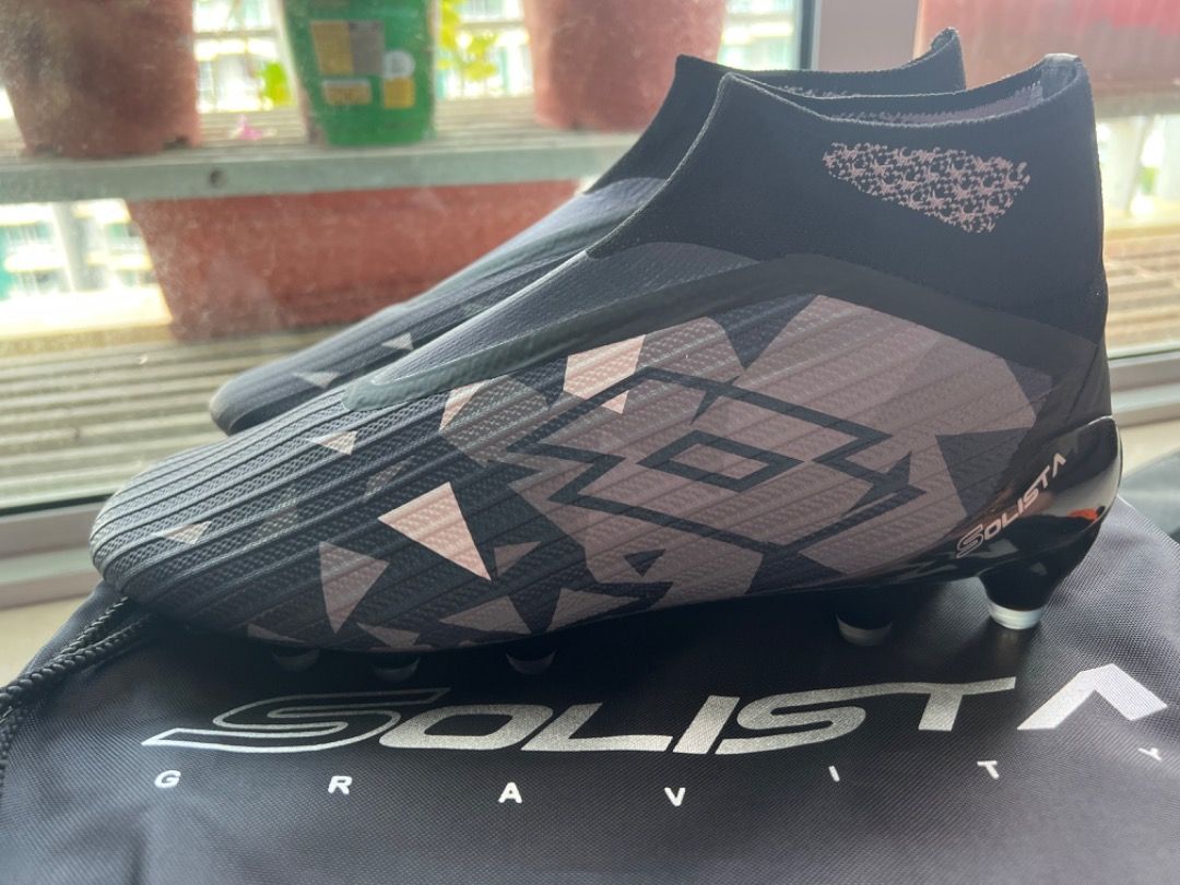 Lotto Solista 100 Football boots, Men's Fashion, Footwear, Boots on  Carousell