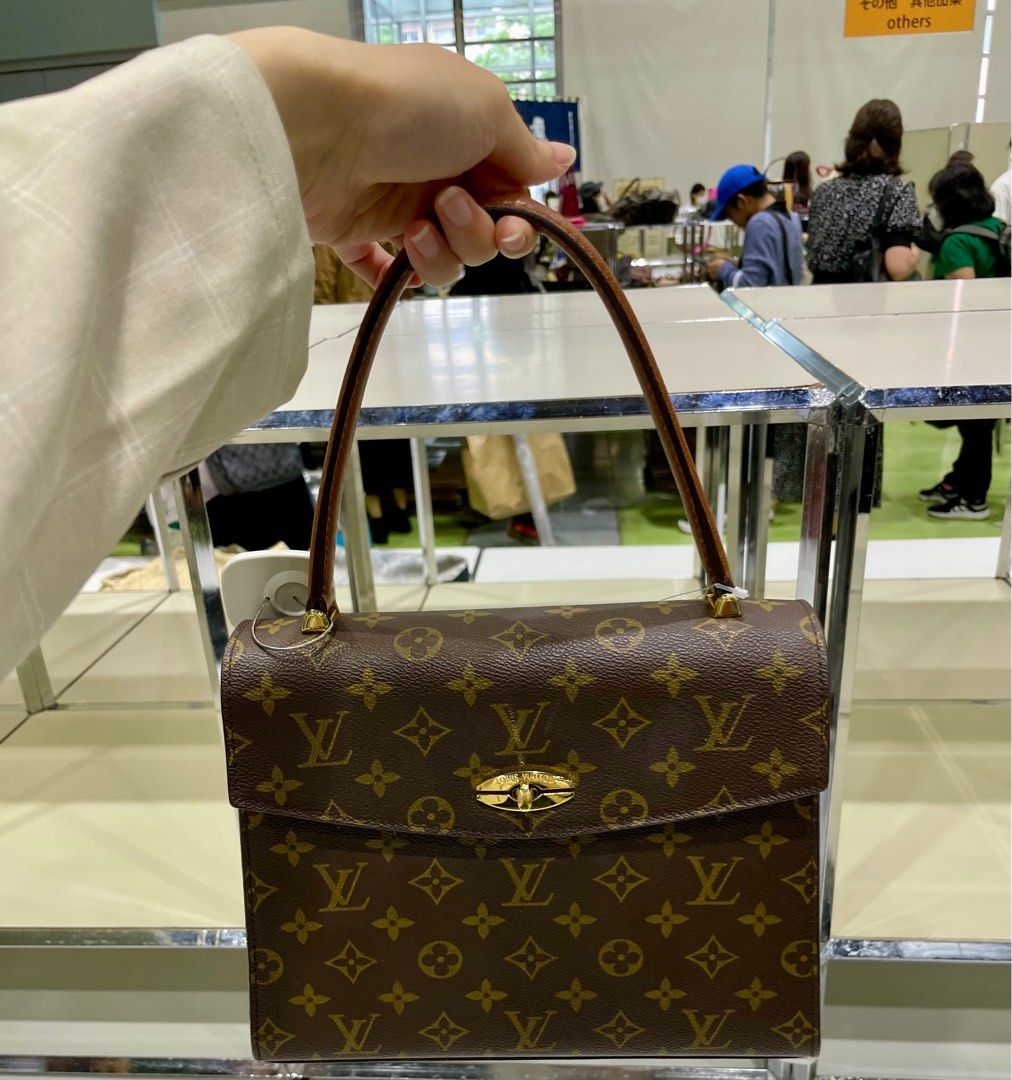 Kelly best sale louis vuitton