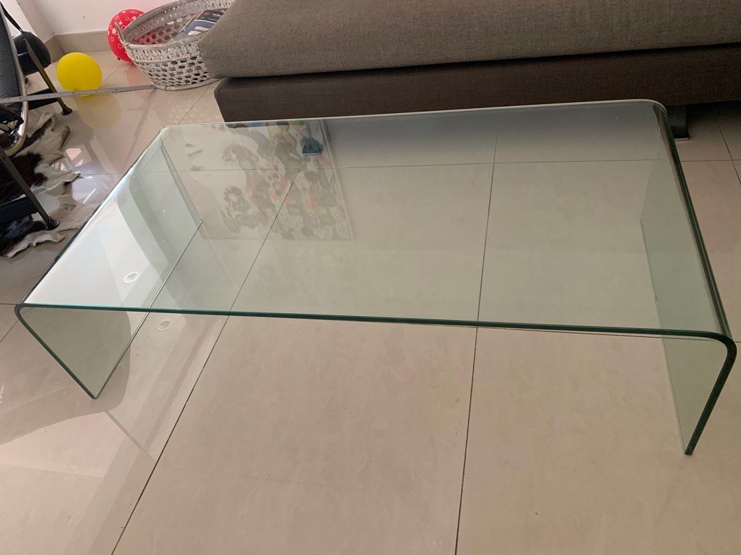 Lovely designer glass coffee table, Furniture & Home Living, Furniture