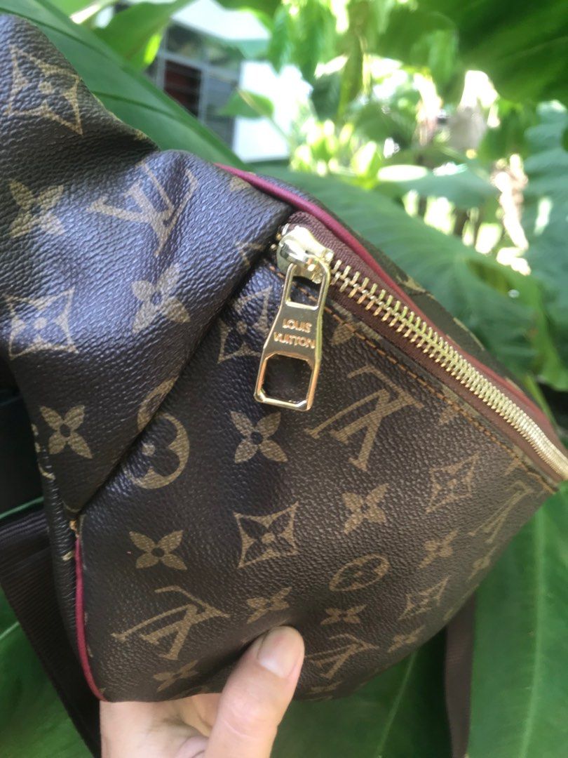 Lv outlet pouch bag