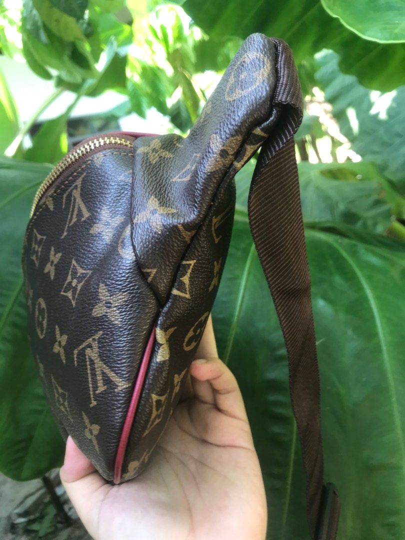 LV pouch bag crossbody Luxury Bags Wallets on Carousell