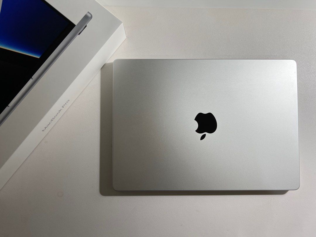 保固內MacBook Pro 14吋 M1 Pro 16G 512G 銀色，原價：59900元