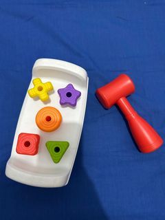 Mainan anak palu fisher price