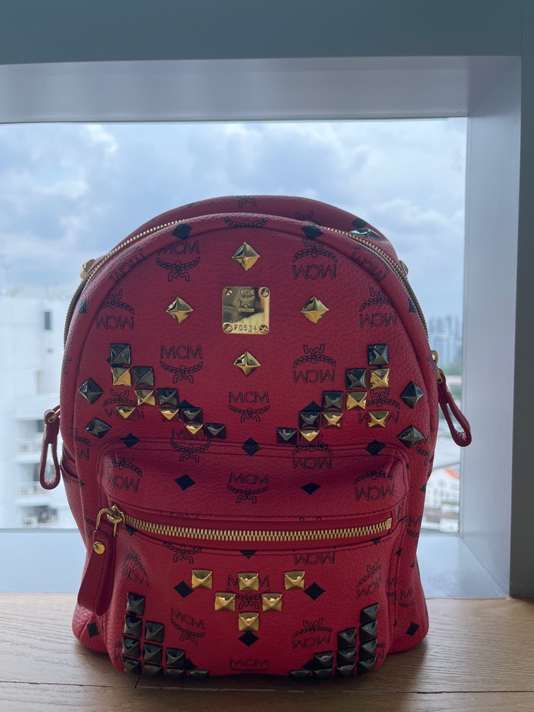 Red mcm bag store