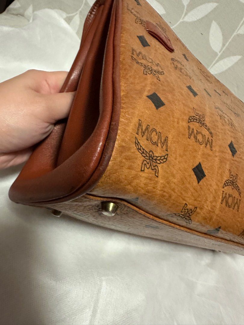 Mcm kelly hotsell bag price