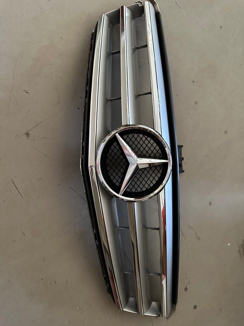 Mercedes W204 Khlergrill