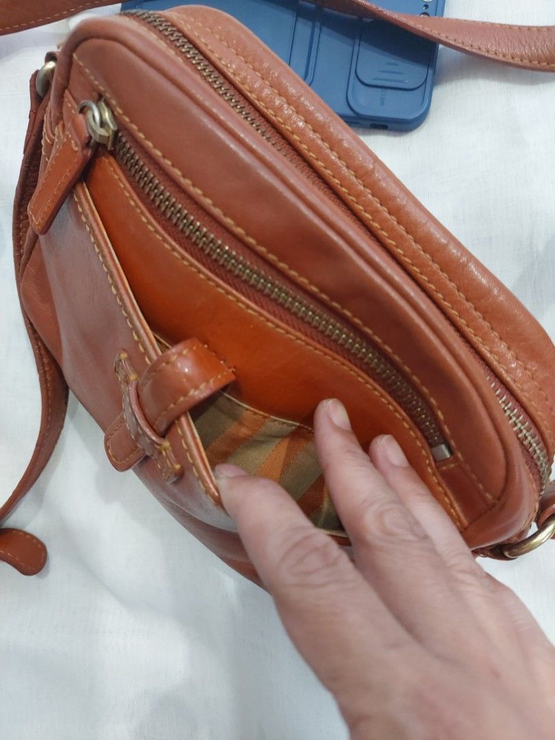 Monsac slingbag good conditio on Carousell