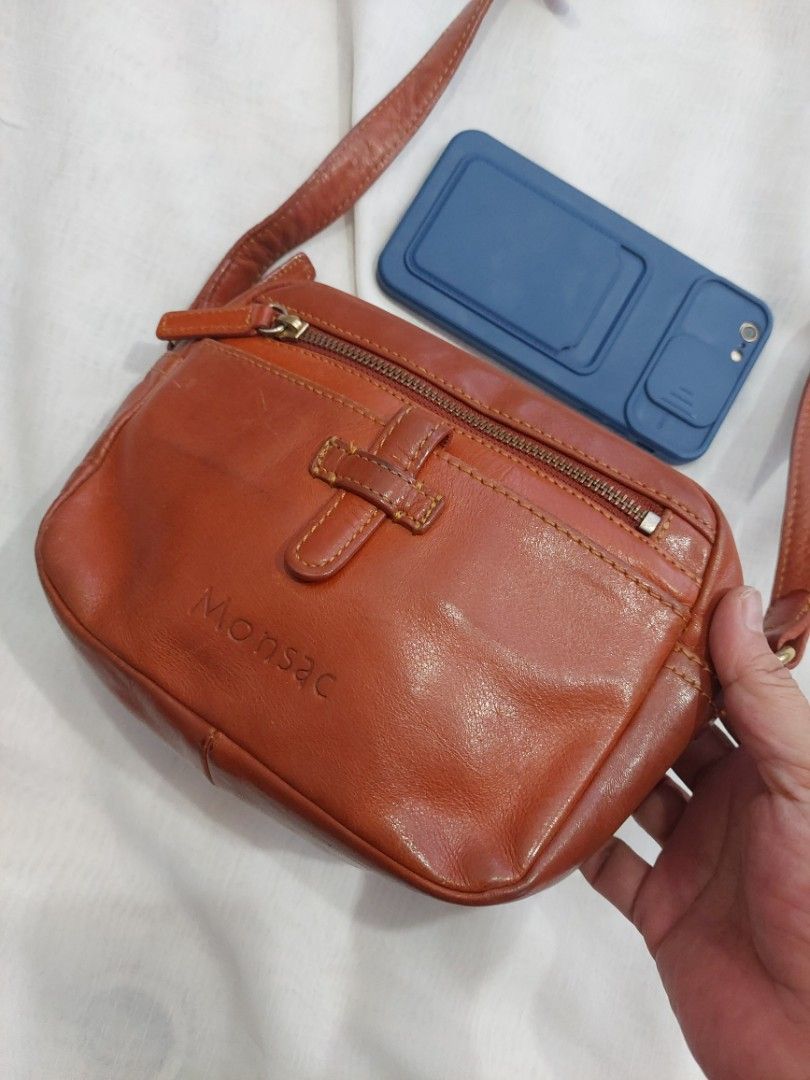 Monsac slingbag good conditio on Carousell