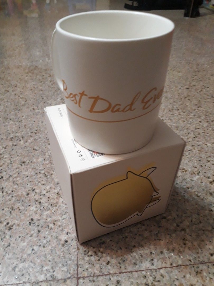 Moomoo Futu BEST DAD MUG., Furniture & Home Living, Kitchenware &  Tableware, Coffee & Tea Tableware on Carousell