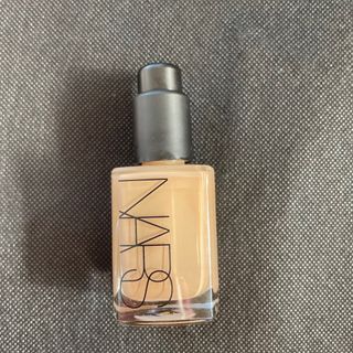 NARS Sheer Glow Foundation - Punjab