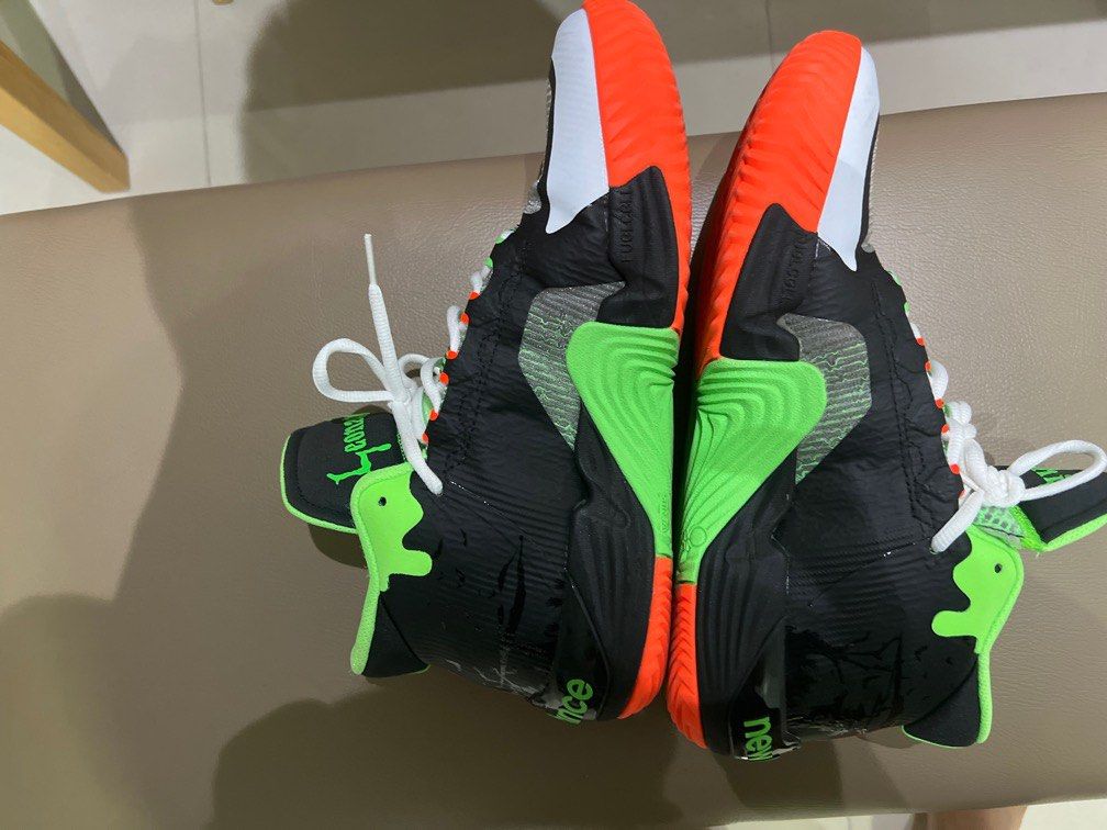 Kyrie outlet 4 goosebumps