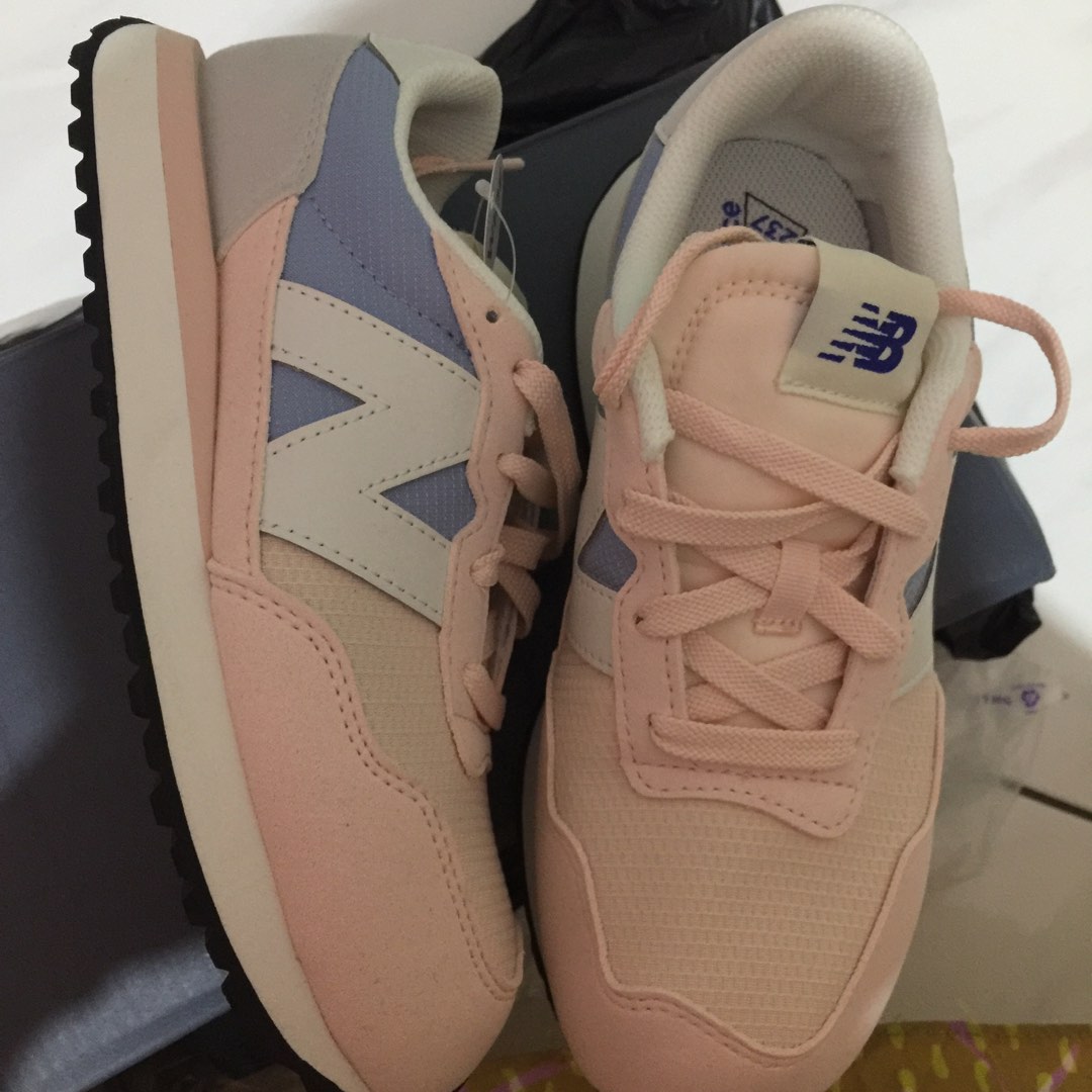 Sepatu new 2025 balance pink biru