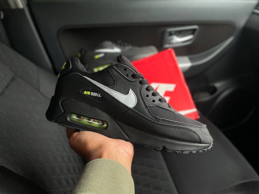 nike air max 90 black volt