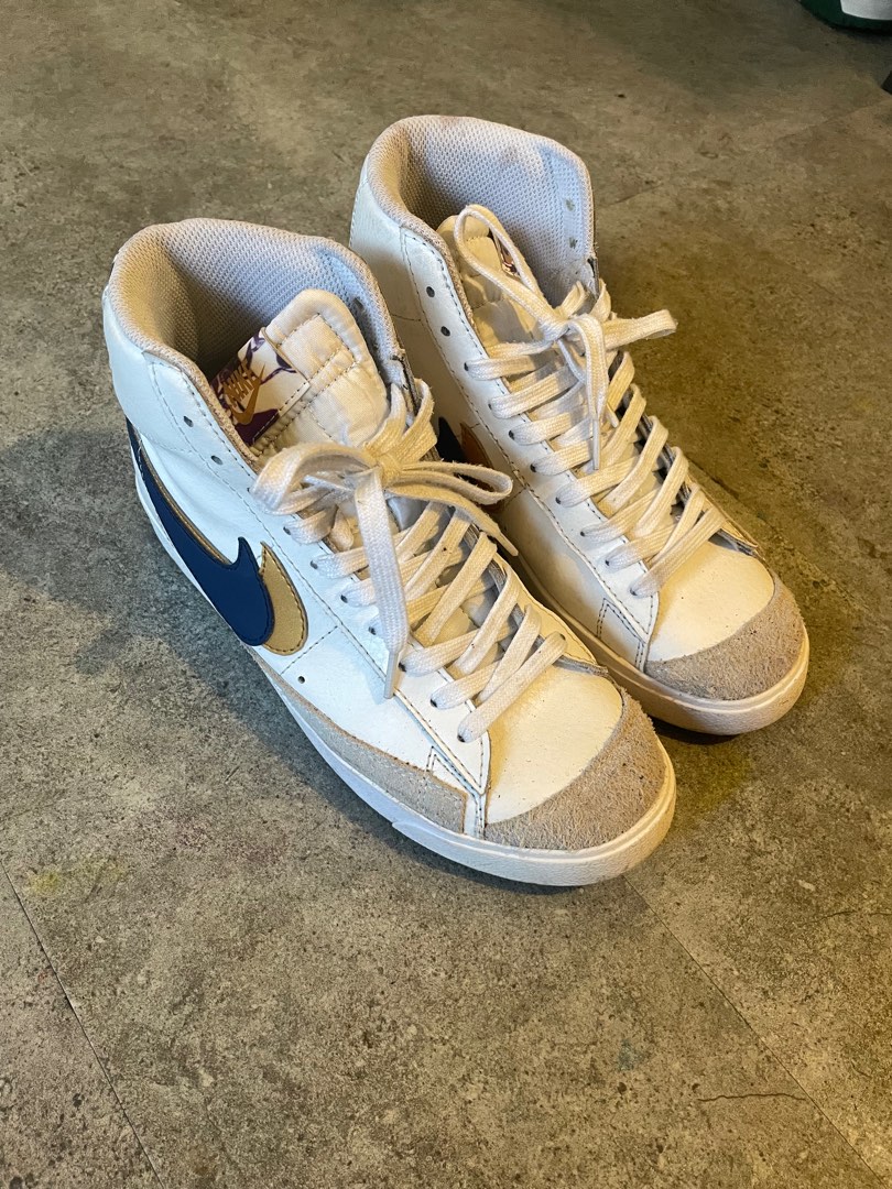 nike blazer double swoosh