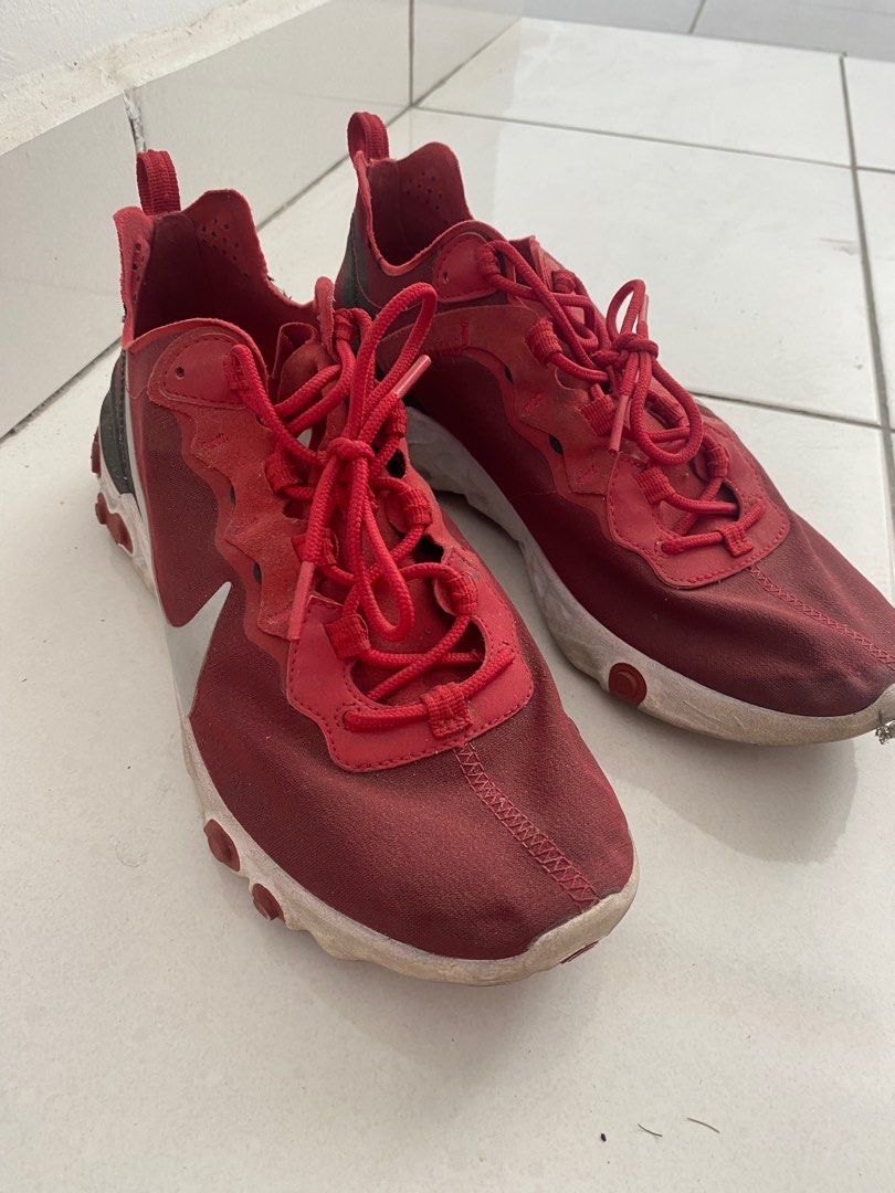 Nike Element React 55 (Category: Sneakers) located in Nilai. Submitted by meruladam (Listing ID 1235330617, Image 3). Description: Light & comfortable! No always wear it so decide to sell it Size UK8 good condition .