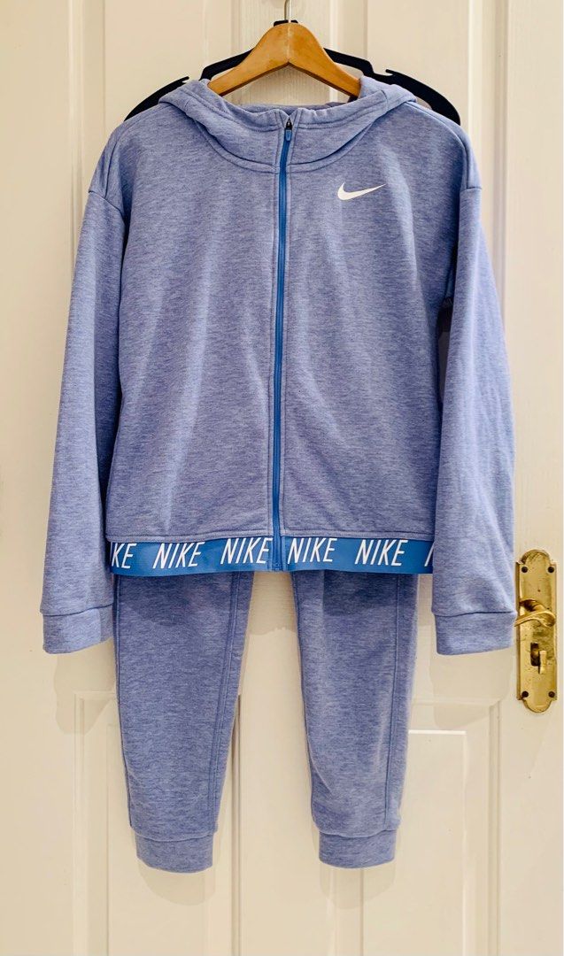 womens nike jacket and pants set