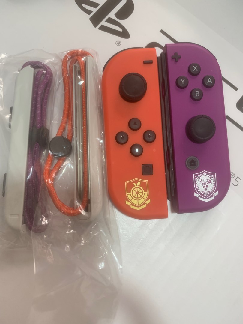 Nintendo Switch Joycon Pokémon edition, Video Gaming, Gaming