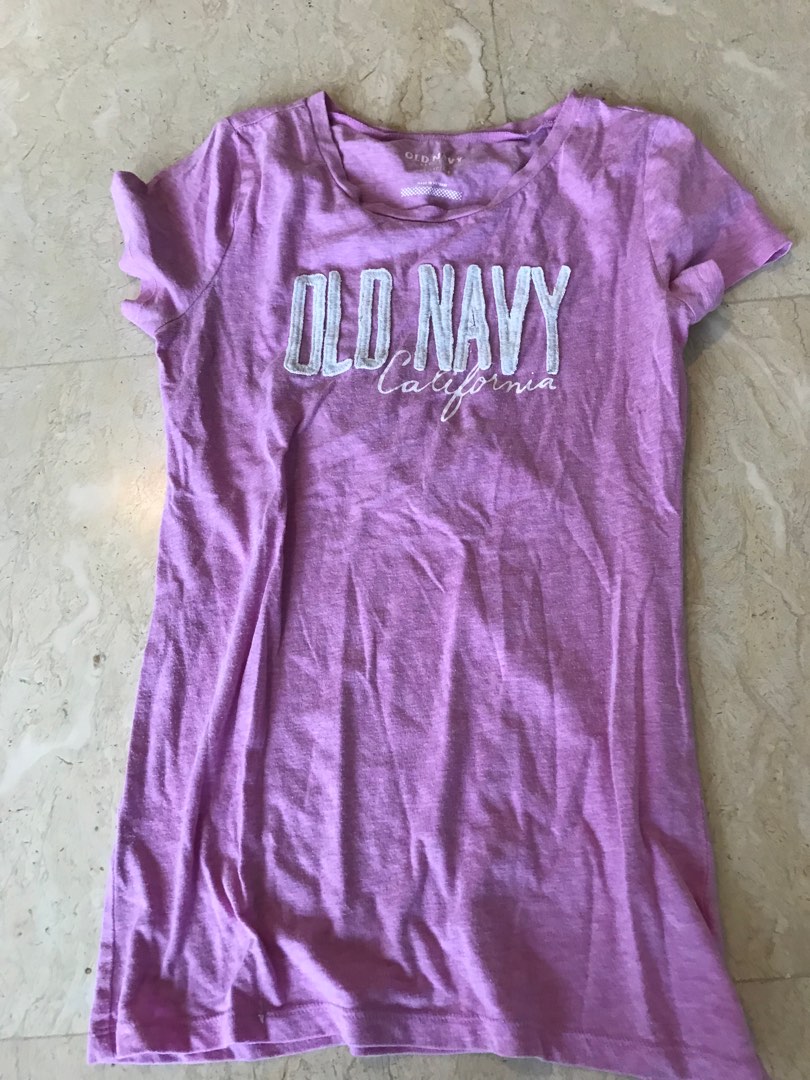 Old navy T shirt, Women's Fashion, Activewear on Carousell