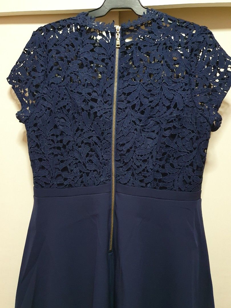 Paperdolls navy blue lace dress on Carousell