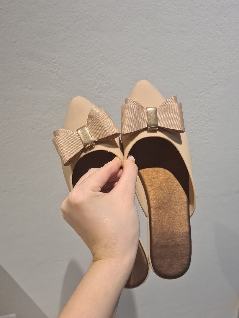 Cute bow sandals store