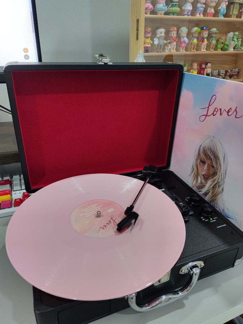 Portable luggage vinyl record player with bluetooth speaker, Audio