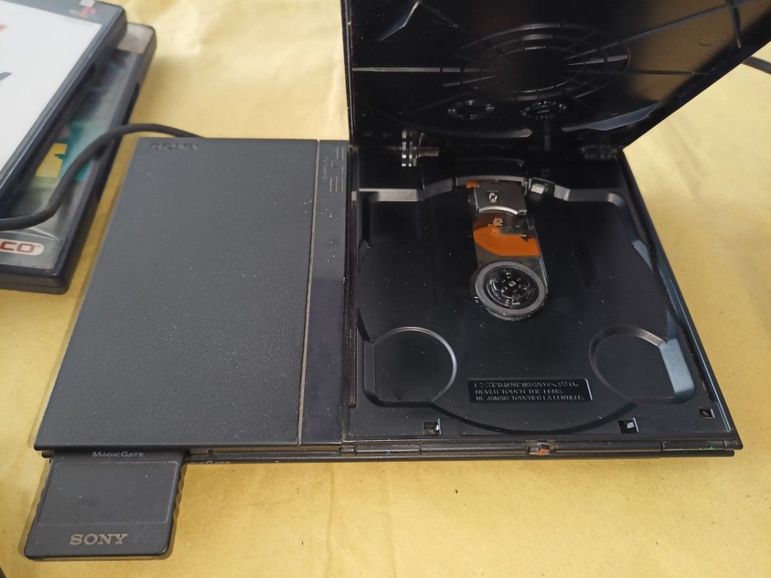 Used Working Ps2 PS2 Slim Used, Video Gaming, Video Game Consoles, PlayStation on Carousell