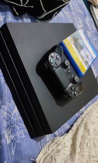 PS4 PRO 1TB latest firm w/ Free 1 game
