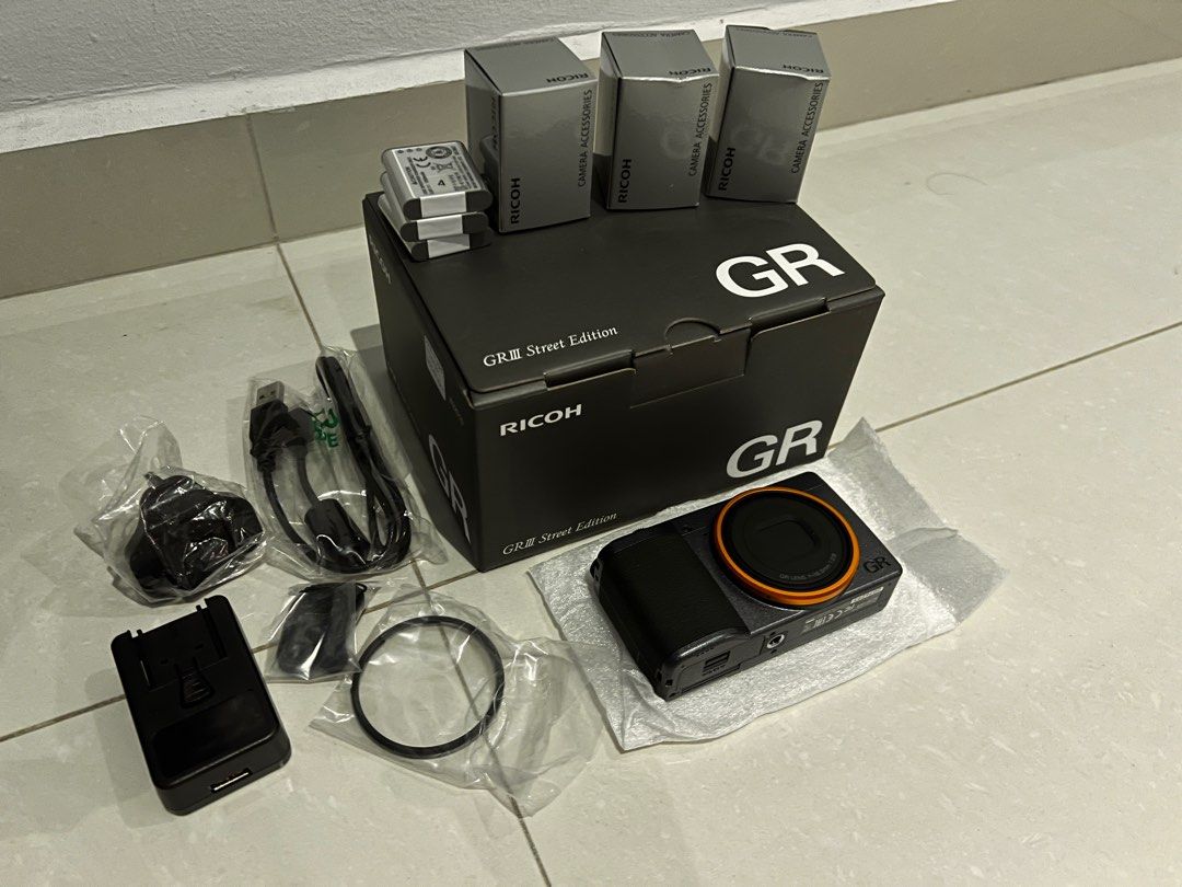 Ricoh GR3 / GR III Street Edition with 3 Extra ORIGINAL Batteries, Photography, Cameras on Carousell