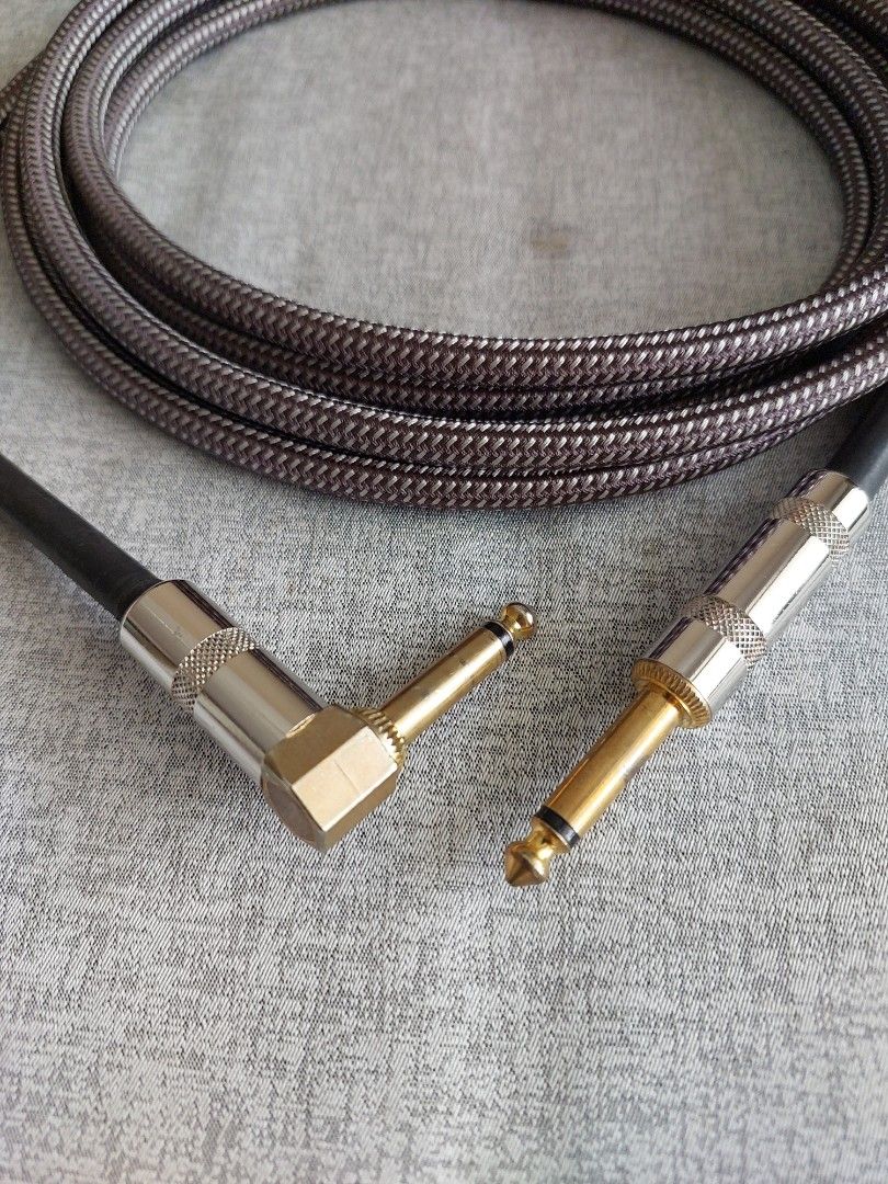 SALES! Quarter inch cable with L plug, Audio, Other Audio Equipment on