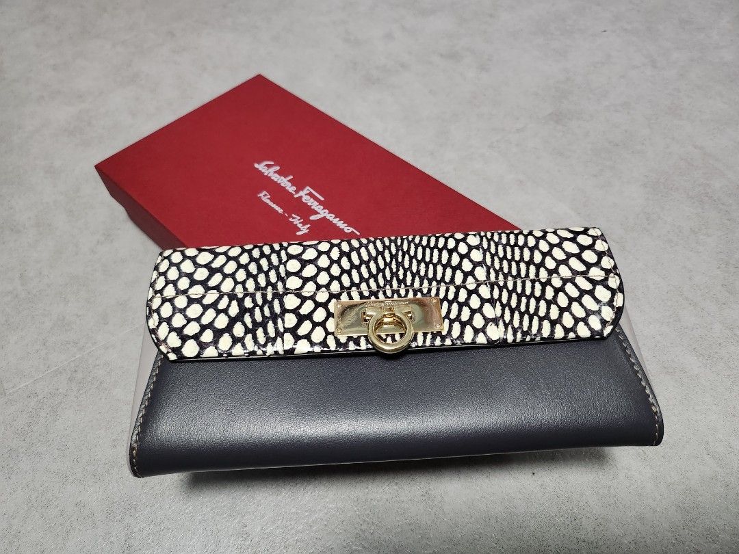 Salvatore ferragamo wallet singapore discount