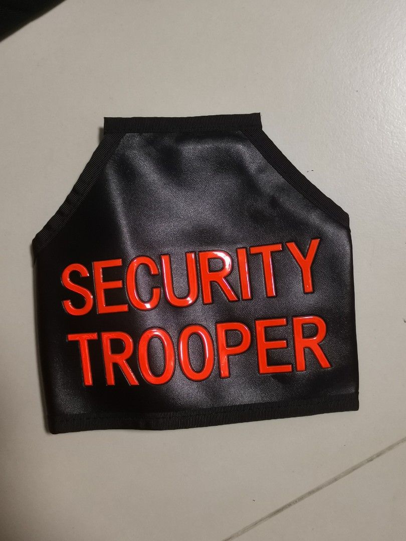 Security trooper (Category: Sets & Coordinates) located in Singapore. Submitted by gabng5 (Listing ID 1235456623, Image 1). Description: .