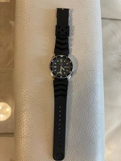 （分類：）位於 。 由 andysnowmi 提交（商品編號 1235414714，圖片 1）。簡介： 。