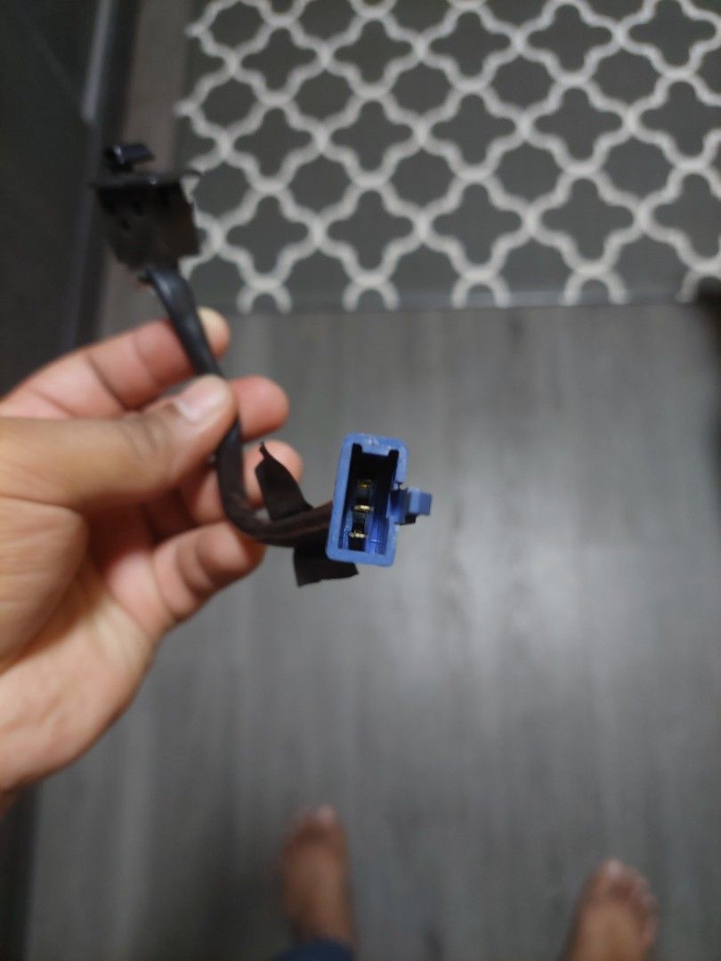 Signal light cable and relay for aerox V1, Motorcycles, Motorcycle