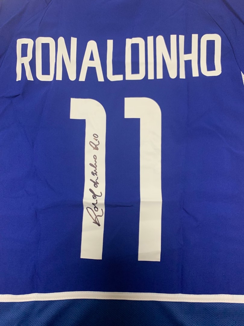 Signed jersey by Brazil Ronaldinho, Hobbies & Toys, Memorabilia