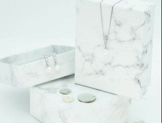 (Category: ) located in . Submitted by indulgemshop (Listing ID 1235466958, Image 1). Description: .