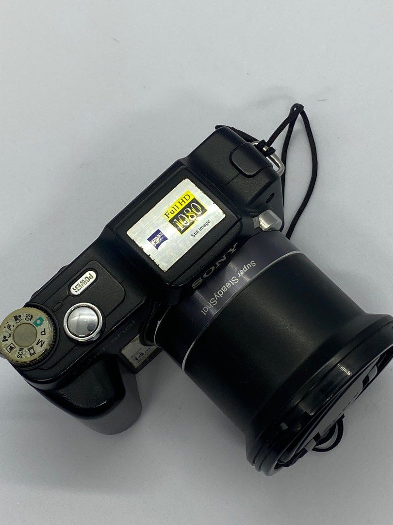 SONY CYBERSHOT DSC H3, Photography, Cameras on Carousell