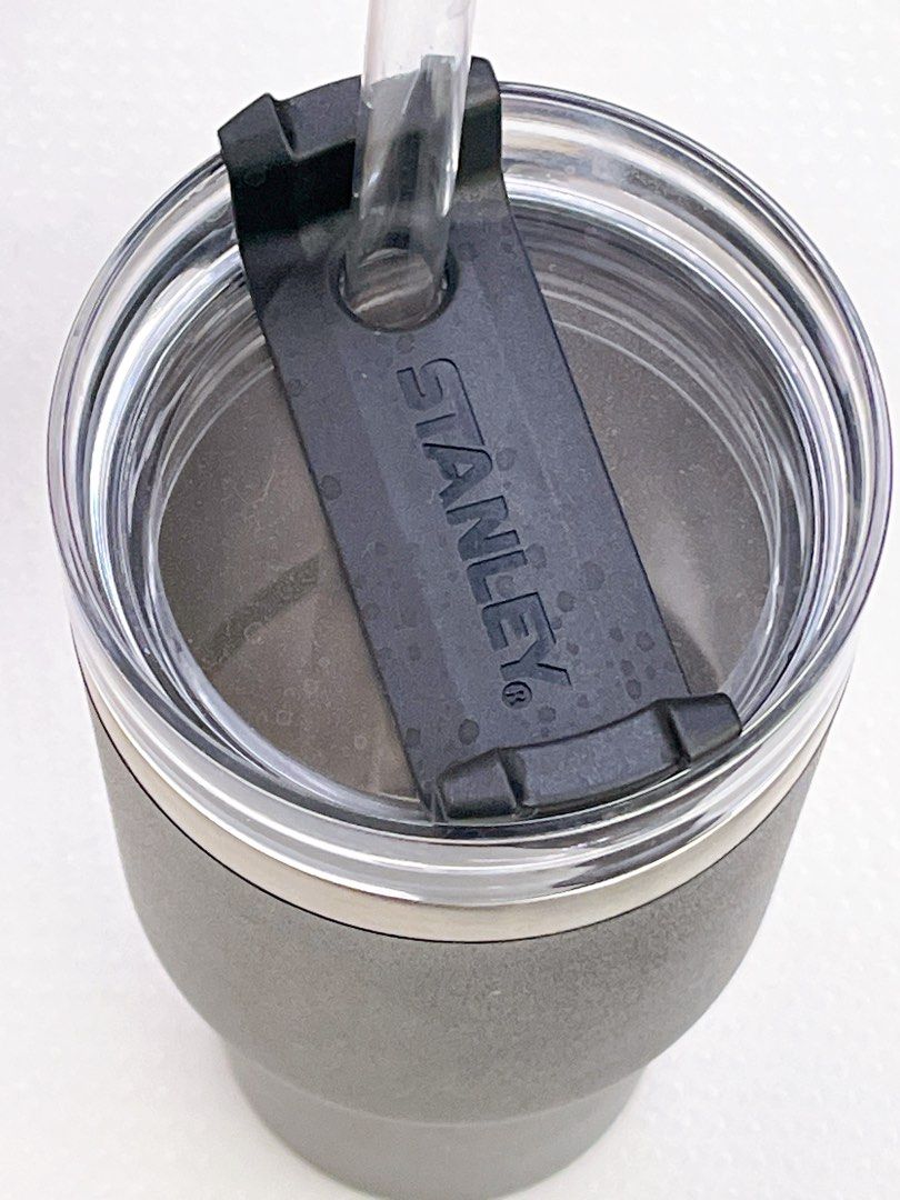 Stanley Tumbler 16 oz (Category: Water Bottles & Tumblers) located in Quezon City. Submitted by anjlco2017 (Listing ID 1235348620, Image 2). Description: Brand New Black 16 oz With Box.
